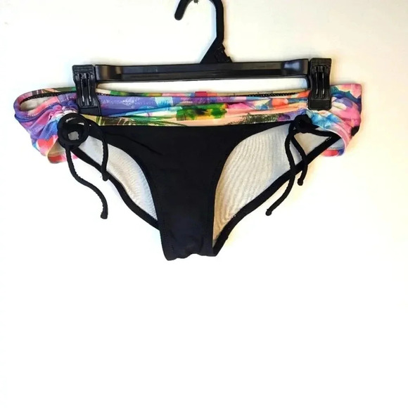 OP Bikini Bottom - Small - Picture 1 of 5